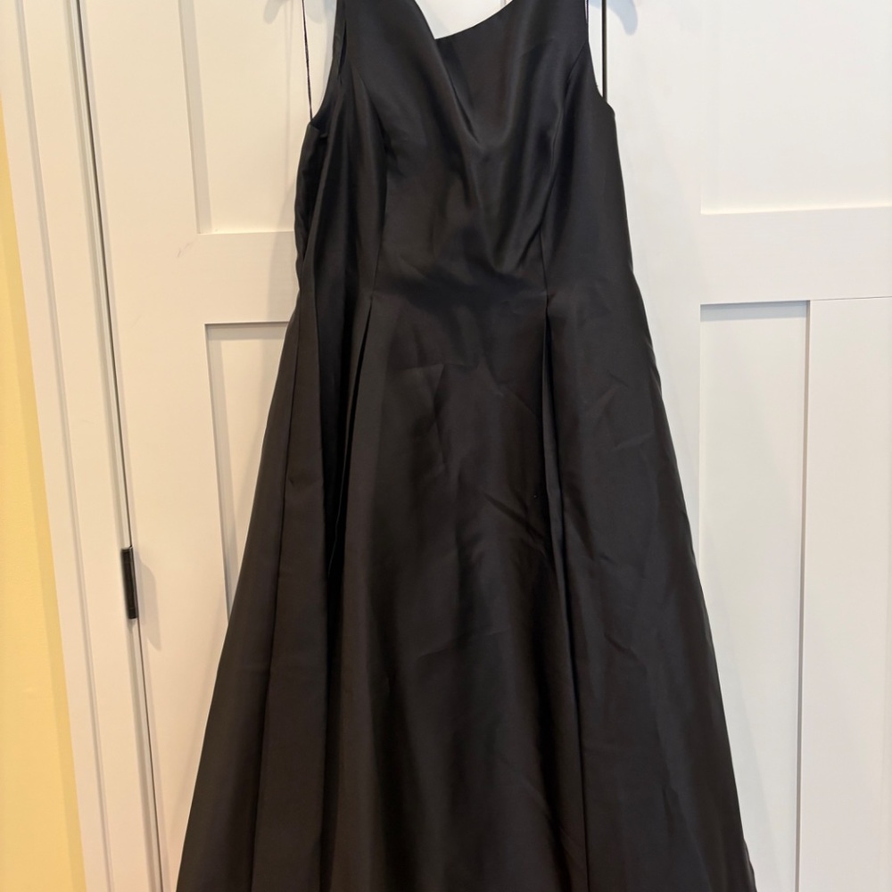 Adrianna Papell Sleeveless Mikado Fit And Flare Midi Dress With V-Back In Black - Picture 5 of 10